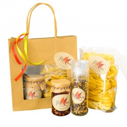 Pasta & Chili Geschenkset: Handgemachte Pasta, Peperoncini & Mühle